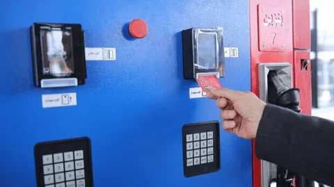 عباس باصفا: کارت‌های اضطراری سوخت با کارت بانکی شفافیت را افزایش می‌دهند