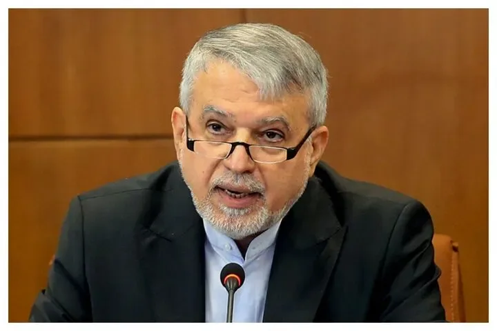 سیدرضا صالحیامیری: فارس باید به کانون اصلی گردشگری بینالمللی ایران تبدیل شود