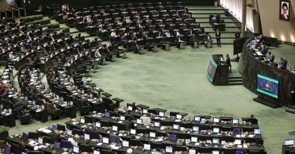 مجلس ایران برای اتباع خارجی غیرمجاز مجازات مالی تعیین کرد
