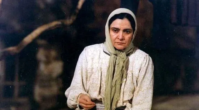 گلاب آدینه با دخترش نورا هاشمی در جشن حافظ درخشش دوباره یافت