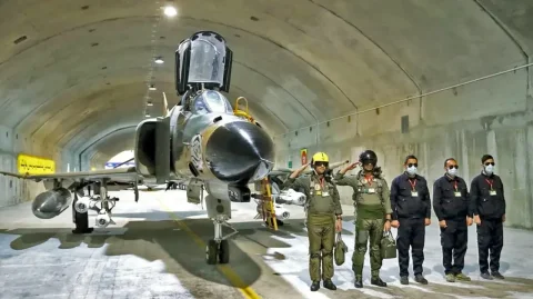 ادامه بازسازی پایگاه راهبردی عقاب ۴۴ در ایران پس از حملات هوایی