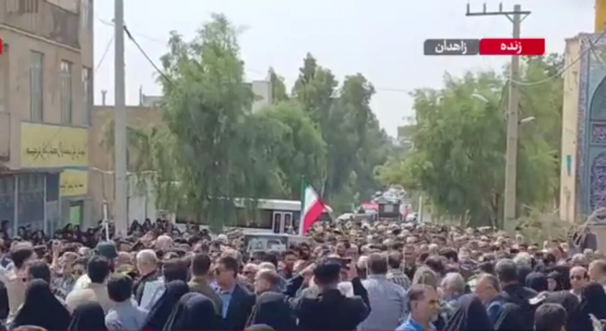 تشییع پیکر شهیده دکتر نصرت افتخاری در زاهدان