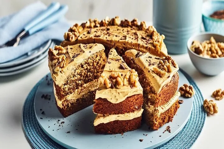 طرز تهیه کیک قهوه خیس برای عصرانهای دلپذیر