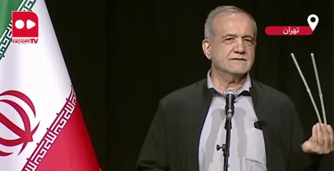 پزشکیان با داستان‌هایش دل کودکان را به دست آورد
