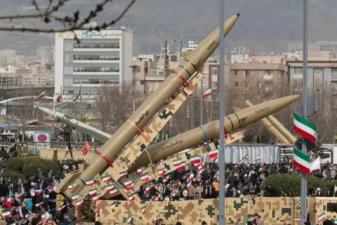 ایران از ذخایر موشکی و پهپادی خود برای حمله به اهداف آمریکا در خلیج فارس خبر داد
