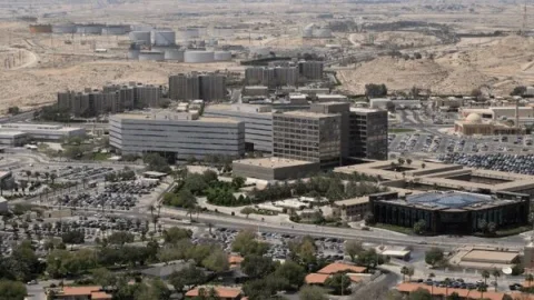 حمله موشکی یمن به آرامکو و تعطیلی مرکز فرماندهی نفت عربستان