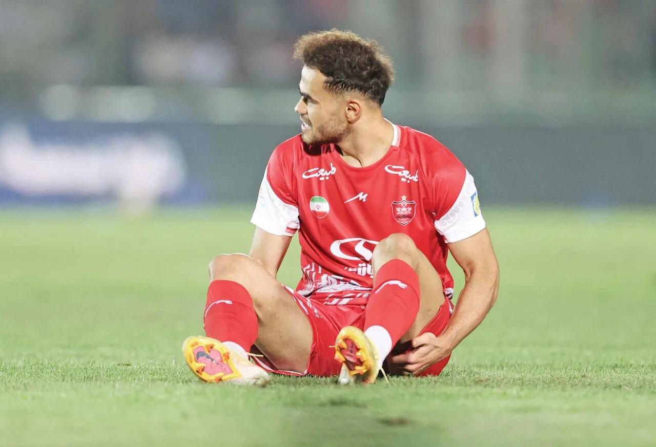 اوستون اورونوف در آستانه شکستن رکورد تاریخی پرسپولیس