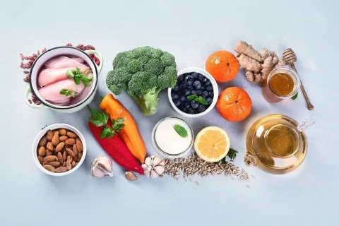 غذاهای سرشار از زینک و ویتامین سی برای تقویت سیستم ایمنی
