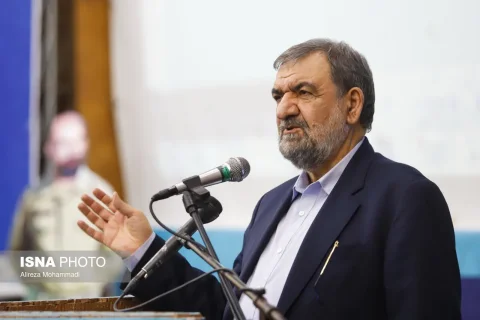 محسن رضایی واقعیت را با مردم و موشک‌های ایران رقم می‌زند