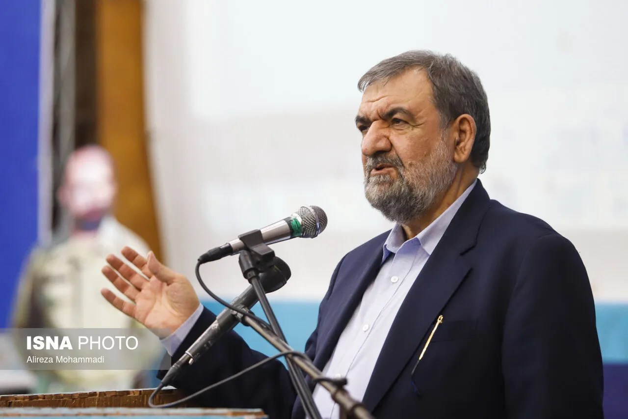 محسن رضایی واقعیت را با مردم و موشک‌های ایران رقم می‌زند