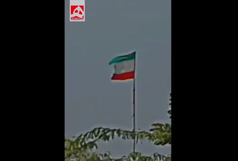 اهتزاز پرچم ایران در باب‌المندب توسط یمنی‌ها