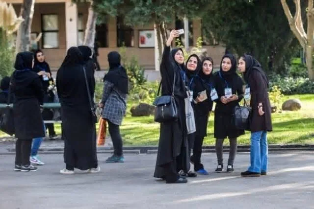 استاد دانشگاه فردوسی مشهد: فردگرایی و تغییرات اجتماعی، سبک زندگی دانشجویان را دگرگون کرده است