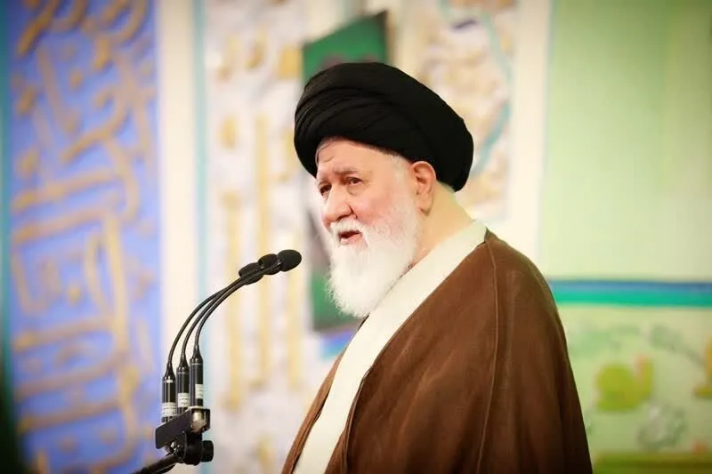 آیت‌الله علم‌الهدی: مذاکره‌کنندگان با آمریکا بر خلاف دستور رهبری عمل کردند