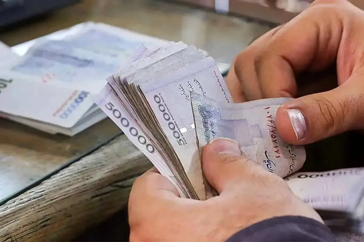 فریدون همتی: افزایش حقوق کارمندان و بازنشستگان در ۱۴۰۶ الزامی است