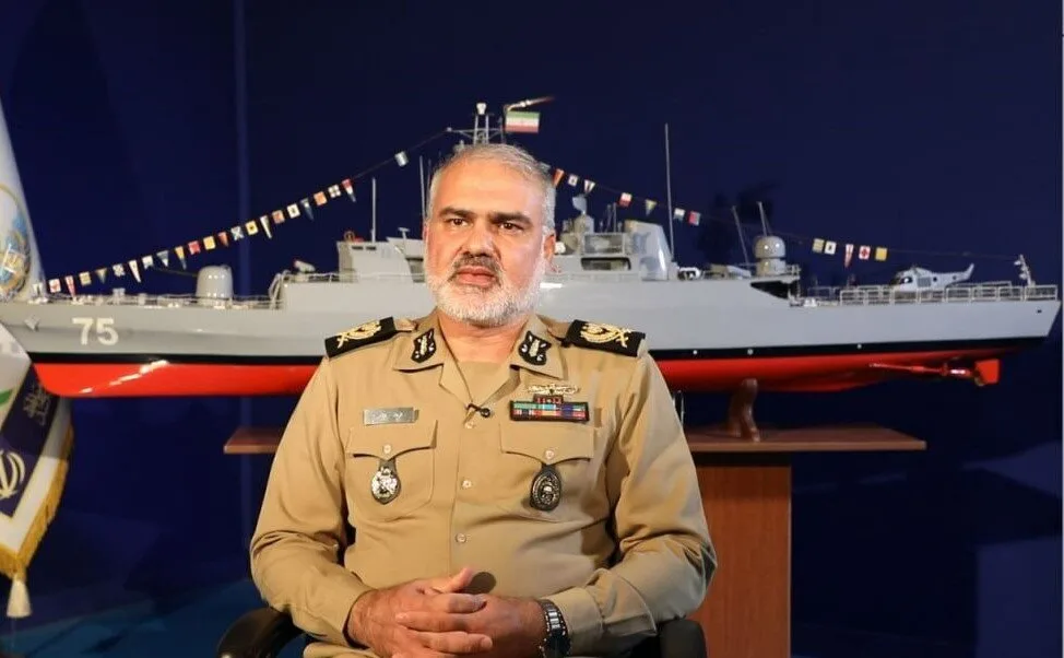 فرهاد فتاحی: نیروی دریایی ارتش در برابر تجاوزات دشمن ایستادگی کرد