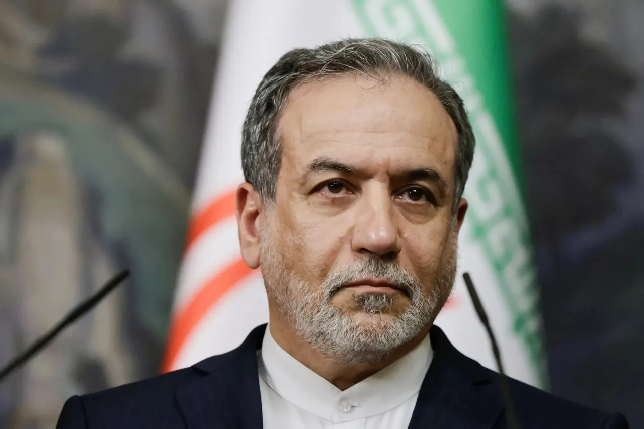 سید عباس عراقچی: روابط تاریخی دو ملت برادر ایران و یمن باید تقویت شود