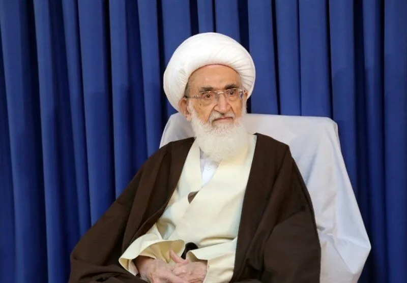 بازگشت آیت‌الله العظمی نوری همدانی به قم پس از درمان