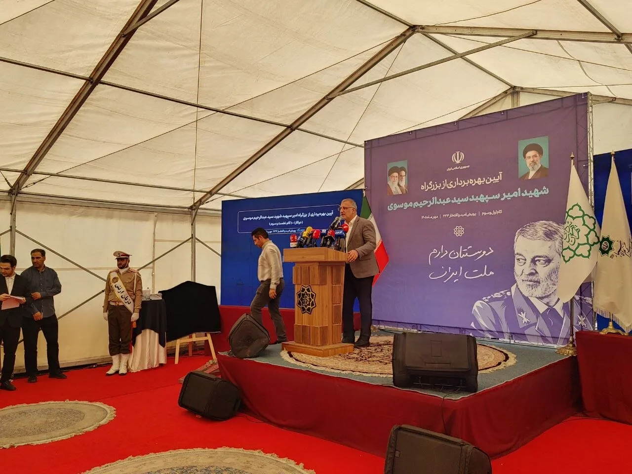 زاکانی: حتی در دل جنگ نیز دست از سازندگی و خدمت به مردم برنمی‌داریم