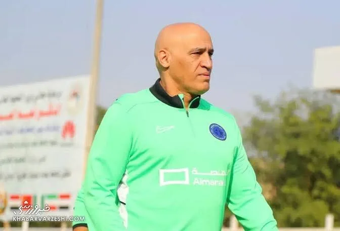 موتورسواری علیرضا منصوریان در زمین چمن توجهات را جلب کرد