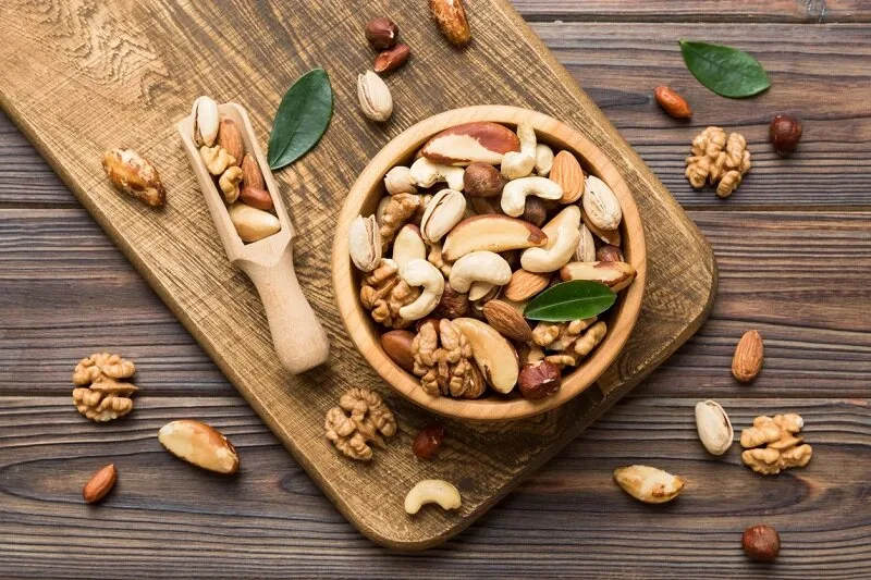 کاهش خطر فشار خون بالا با مصرف روزانه آجیل