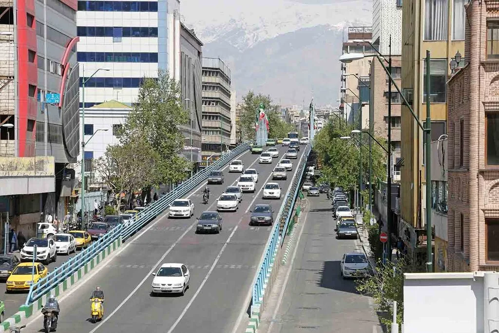 مهدی صداقتی: مقاوم‌سازی پل حافظ در دستور کار شهرداری تهران