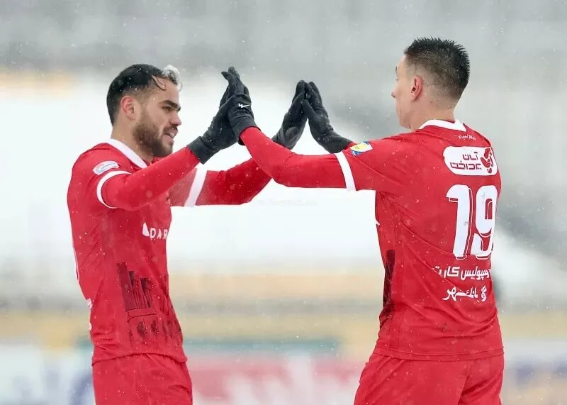 درخشش ایگور سرگیف و اوستون اورونوف در پیروزی پرسپولیس