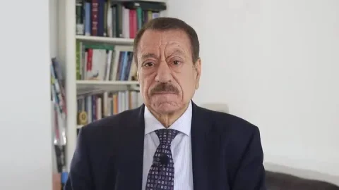 عبدالباری عطوان: عربستان باید به مذاکره با صنعا بازگردد