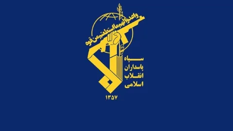 انهدام ۴ کشتی متخلف در خلیج فارس و آتش‌سوزی ۳ کشتی دیگر