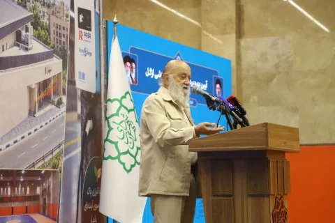 مهدی چمران: شهرداری در دوران جنگ نقشی حیاتی در زندگی مردم ایفا کرد