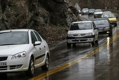 ترافیک جاده‌های شمالی؛ بارش باران و مه گرفتگی در ۲ مسیر اصلی