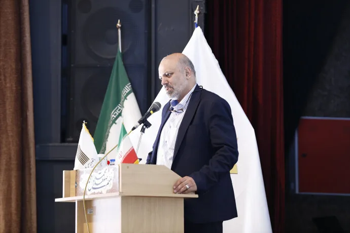 علیرضا منادی برنامه جذب ۳۲۰ هزار دانشجوی خارجی را اعلام کرد