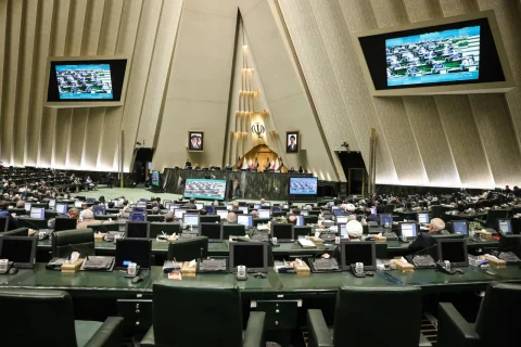 مجازات اخراج و جزای نقدی برای اتباع خارجی با ورود غیرمجاز به ایران تعیین شد