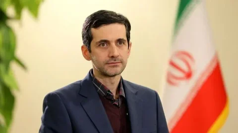 مهدی کوچک‌زاده: بچه دبستانی از یوسف پزشکیان بیشتر می‌فهمد