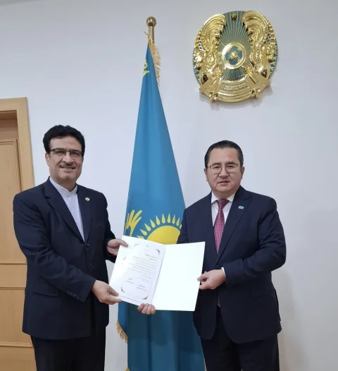 سفیر جدید ایران در قزاقستان رونوشت استوارنامه خود را تقدیم کرد